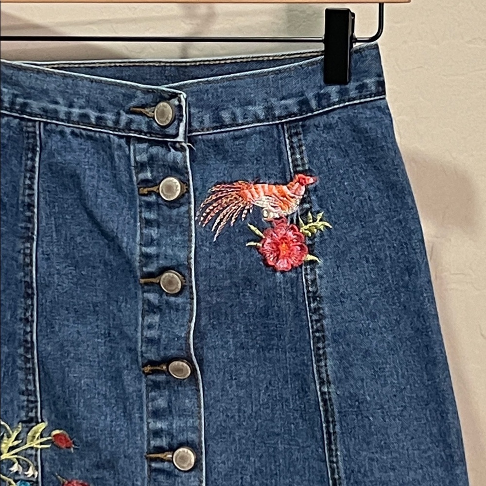 Boutique Vintage Jean Skirt Embroidered Button-Front Denim Bird Johnny Was Like - Picture 4 of 11